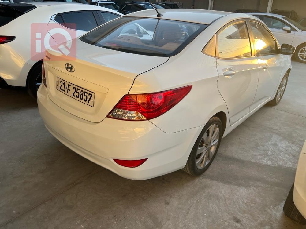 هیۆندای ئەکسنت